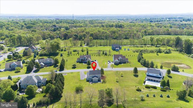 74 HEWITT DR, Martinsburg, WV 25403