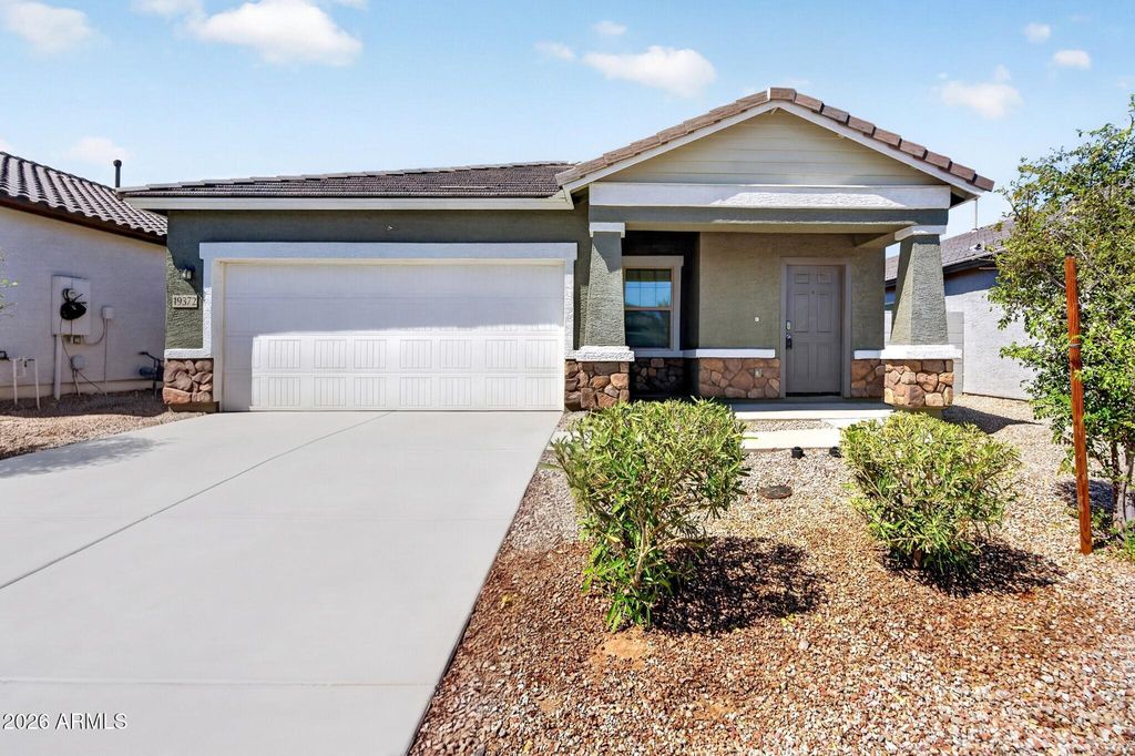 19372 W COOLIDGE Street, Litchfield Park, AZ 85340