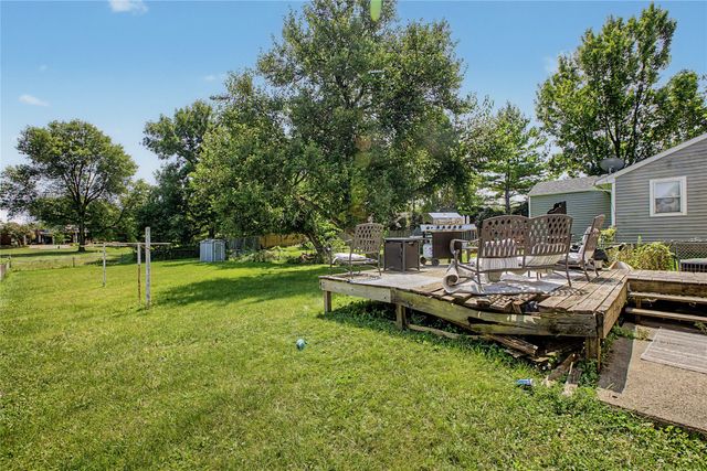 1225 E 25th Court, Des Moines, IA 50317
