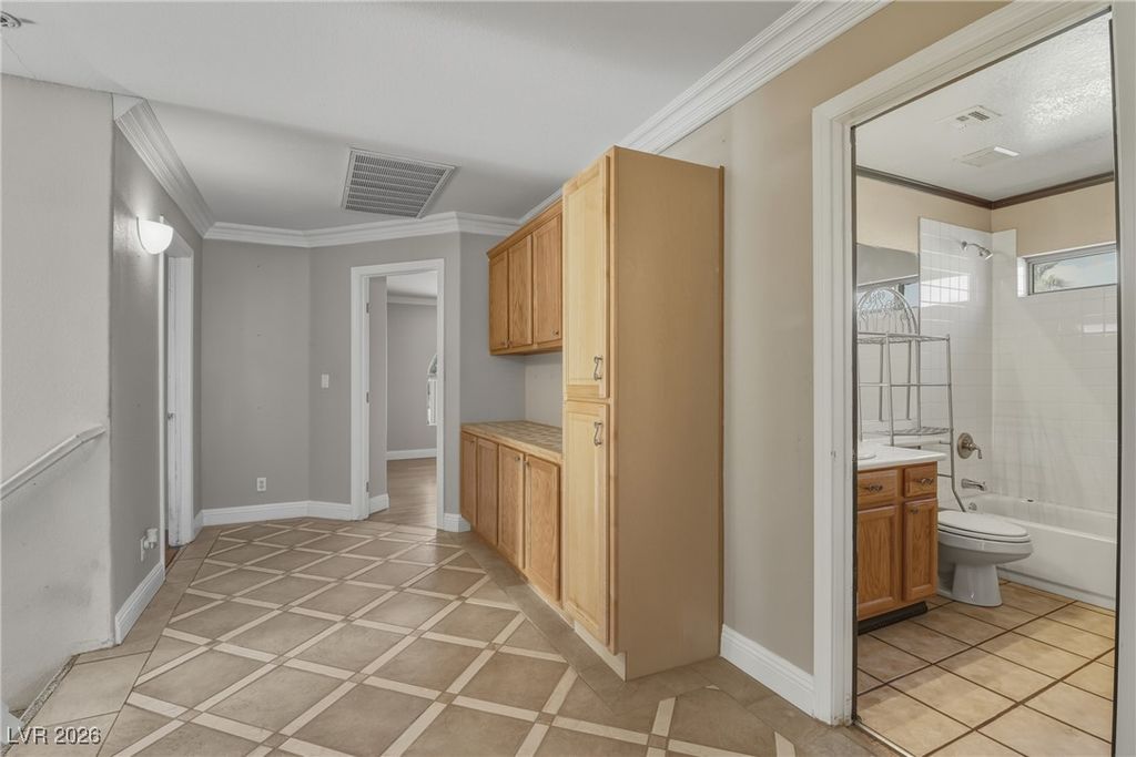 Image 22 of property listing at 504 Sunrise Villa Drive, Las Vegas, NV 89110