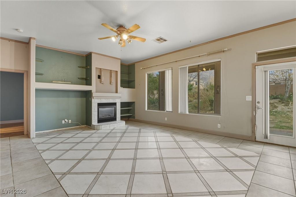 Image 7 of property listing at 504 Sunrise Villa Drive, Las Vegas, NV 89110