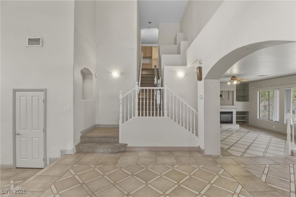 Image 8 of property listing at 504 Sunrise Villa Drive, Las Vegas, NV 89110