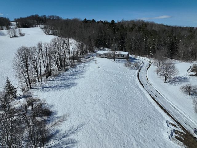 2357 Beebe Road, Derby, VT 05829