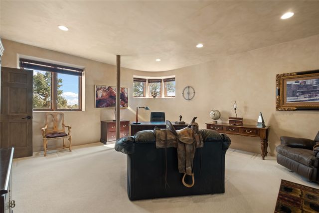35 Sage Circle, Santa Fe, NM 87506