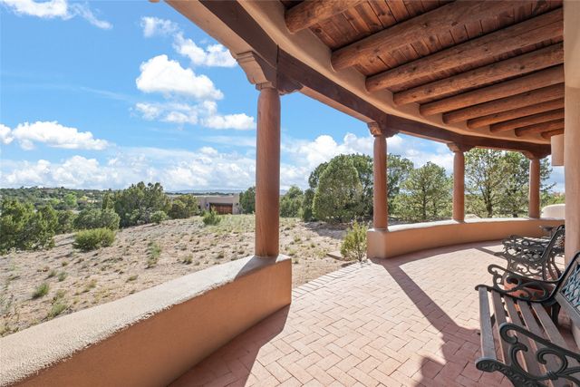 35 Sage Circle, Santa Fe, NM 87506