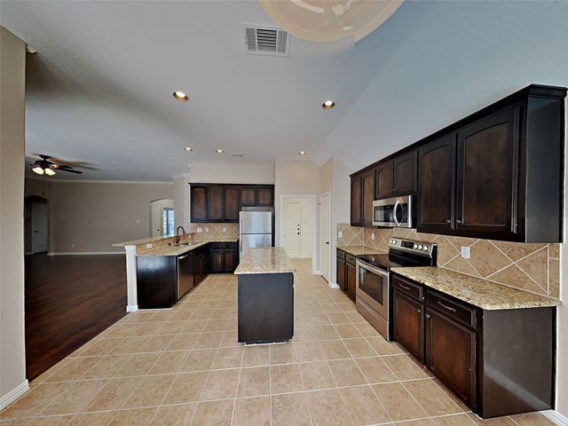 7409 Errandale Drive, Fort Worth, TX 76179