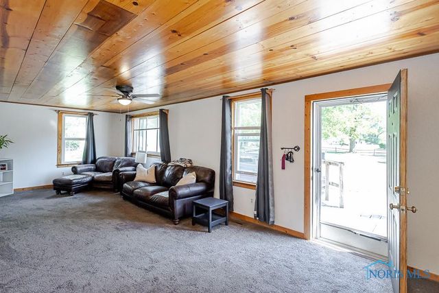 5951 Livingston Drive, Toledo, OH 43613