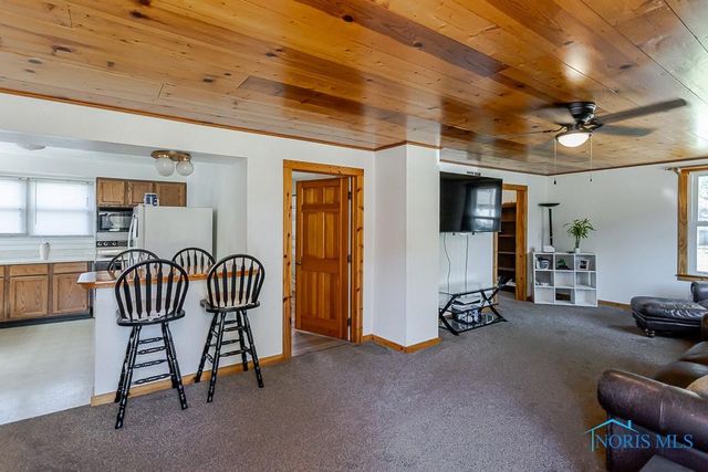 5951 Livingston Drive, Toledo, OH 43613