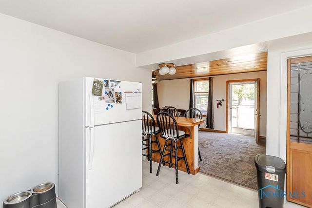 5951 Livingston Drive, Toledo, OH 43613