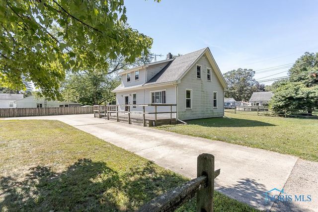 5951 Livingston Drive, Toledo, OH 43613