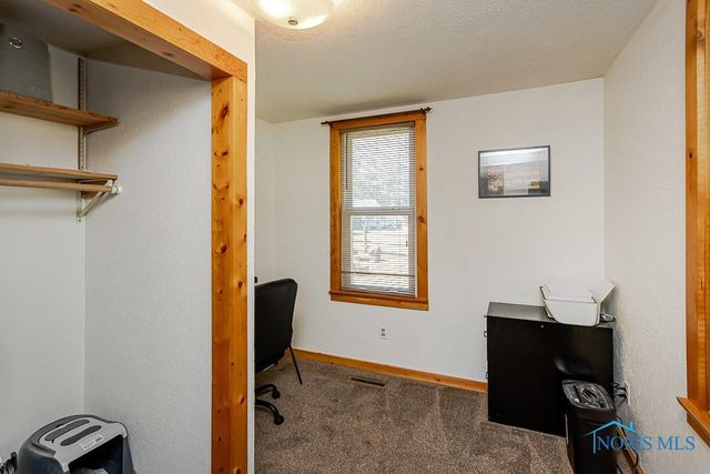 5951 Livingston Drive, Toledo, OH 43613