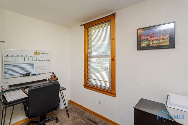 5951 Livingston Drive, Toledo, OH 43613