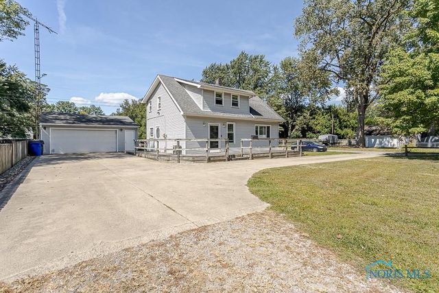5951 Livingston Drive, Toledo, OH 43613