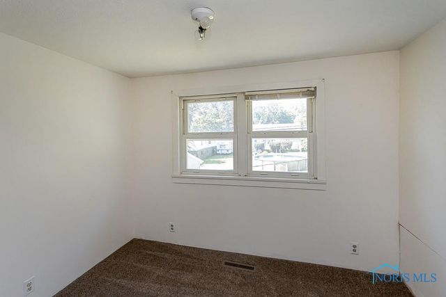 5951 Livingston Drive, Toledo, OH 43613