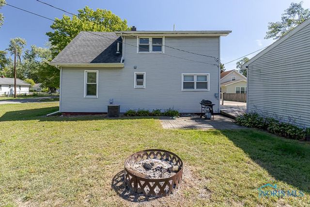 5951 Livingston Drive, Toledo, OH 43613