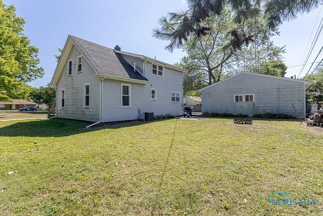 5951 Livingston Drive, Toledo, OH 43613