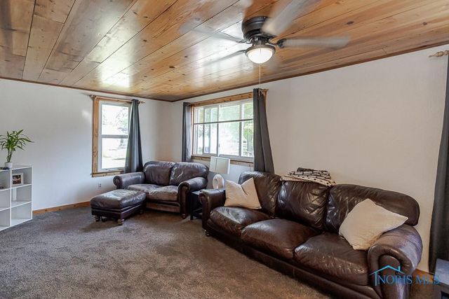 5951 Livingston Drive, Toledo, OH 43613