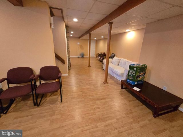 2276 S VALLEY FORGE RD, Lansdale, PA 19446