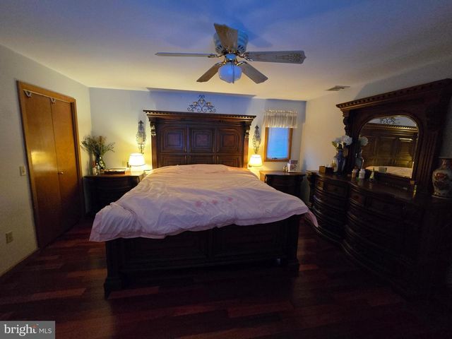 2276 S VALLEY FORGE RD, Lansdale, PA 19446