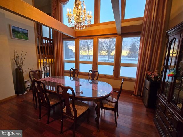 2276 S VALLEY FORGE RD, Lansdale, PA 19446