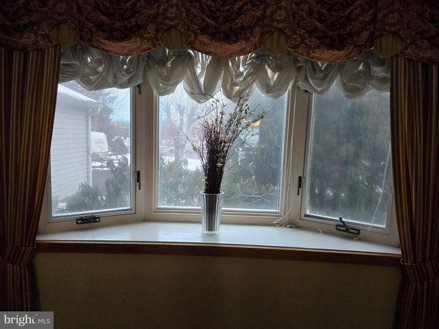 2276 S VALLEY FORGE RD, Lansdale, PA 19446