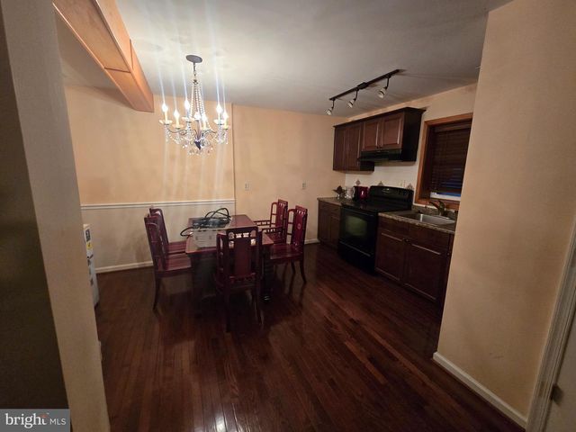 2276 S VALLEY FORGE RD, Lansdale, PA 19446