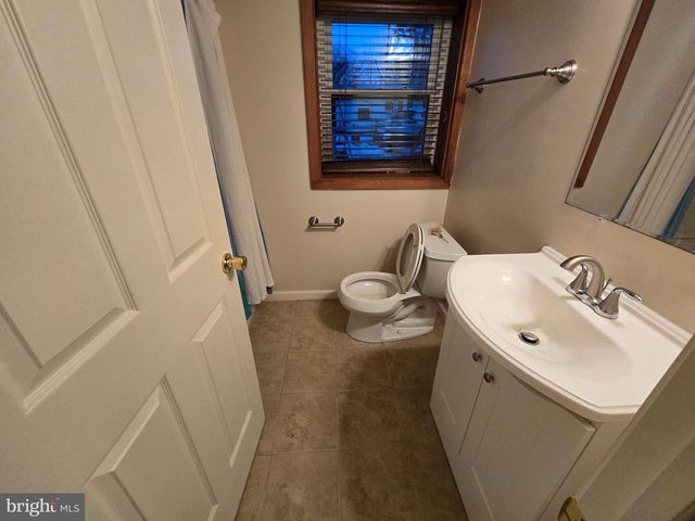 2276 S VALLEY FORGE RD, Lansdale, PA 19446