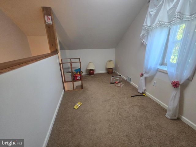 2276 S VALLEY FORGE RD, Lansdale, PA 19446