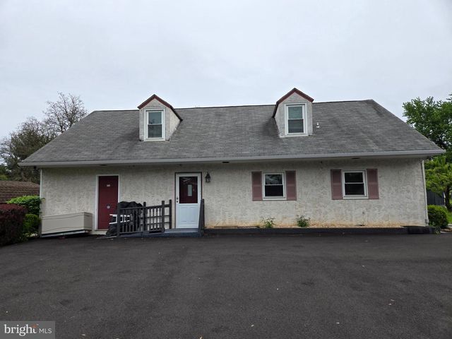 2276 S VALLEY FORGE RD, Lansdale, PA 19446