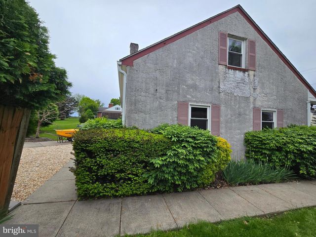 2276 S VALLEY FORGE RD, Lansdale, PA 19446