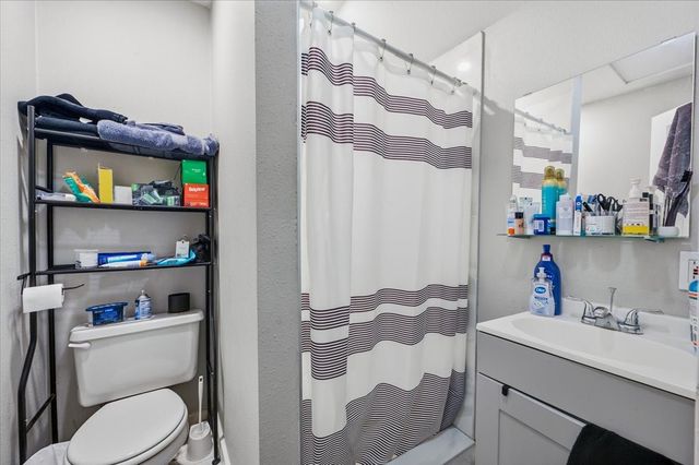 2614 Roanoke Avenue, Dallas, TX 75235