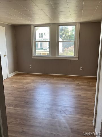 42 Princeton Place, Buffalo, NY 14210