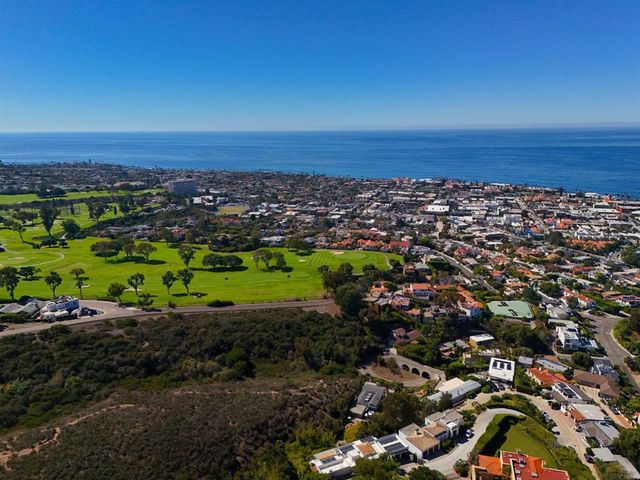 1641 Crespo, La Jolla, CA 92037