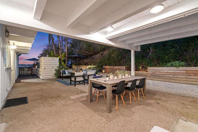 1641 Crespo, La Jolla, CA 92037