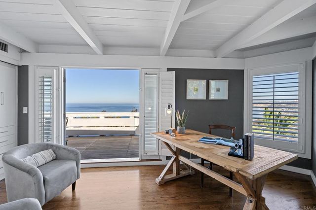 1641 Crespo, La Jolla, CA 92037