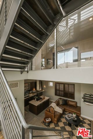 1524 11th Street E, Santa Monica, CA 90401
