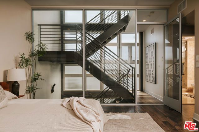 1524 11th Street E, Santa Monica, CA 90401