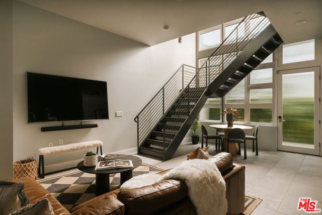 1524 11th Street E, Santa Monica, CA 90401