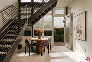 1524 11th Street E, Santa Monica, CA 90401