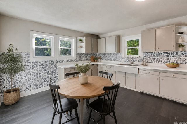 222 BELMONT, San Antonio, TX 78202