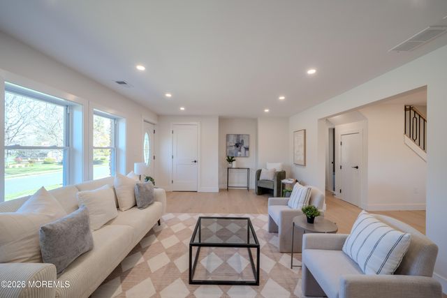 415 Parkview Avenue, Ocean Twp, NJ 07712