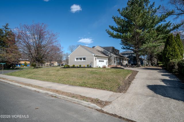 415 Parkview Avenue, Ocean Twp, NJ 07712