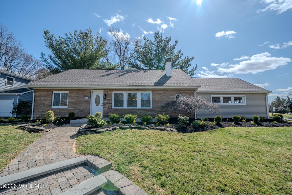415 Parkview Avenue, Ocean Twp, NJ 07712