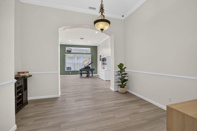 11202 Osprey Lake Lane, Palm Beach Gardens, FL 33412