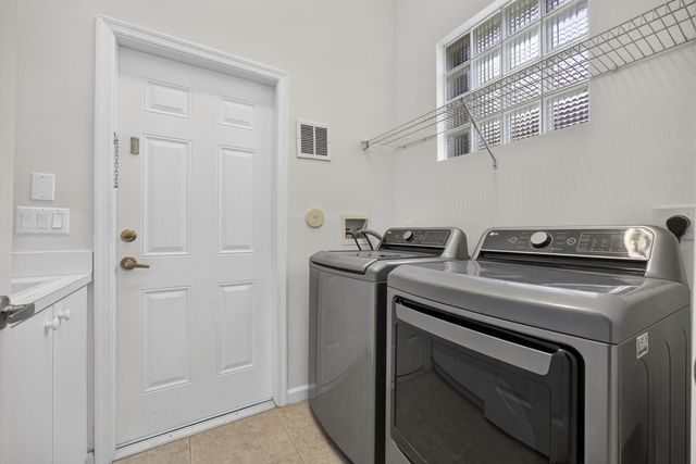 11202 Osprey Lake Lane, Palm Beach Gardens, FL 33412