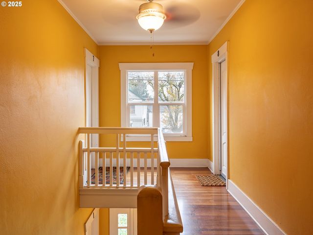 4763 N LOMBARD St 8, Portland, OR 97203