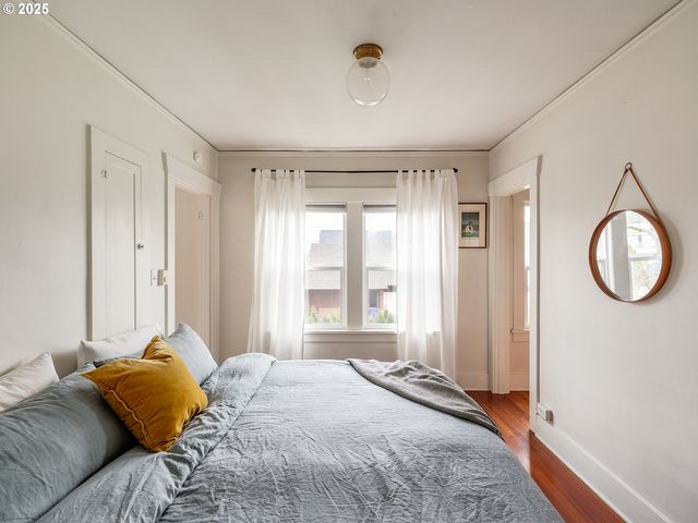 4763 N LOMBARD St 8, Portland, OR 97203