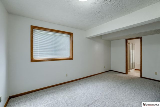 11406 S 43rd Street, Bellevue, NE 68123