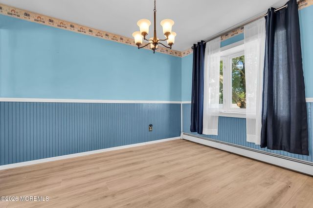 1228 Spray Avenue, Beachwood, NJ 08722