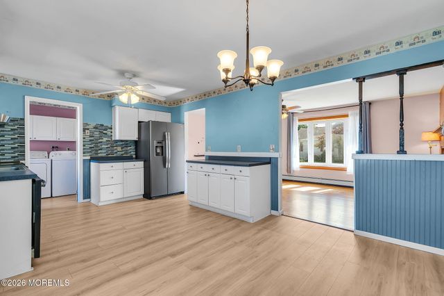 1228 Spray Avenue, Beachwood, NJ 08722